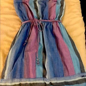 Pastel casual dress with pockets & adjustable and removable straps